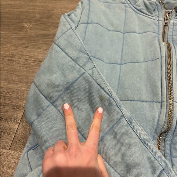 Free People Dolman Quilted Knit Jacket in Wavy Waters Blue Front Zip Closure - Picture 3 of 4